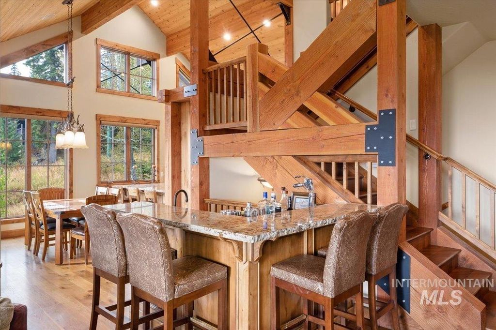 516 Whitewater Dr, Donnelly, ID 83615 photo 10