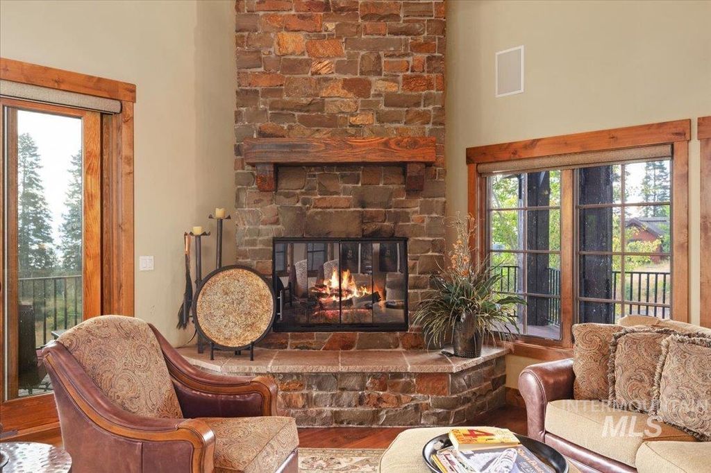 516 Whitewater Dr, Donnelly, ID 83615 photo 11