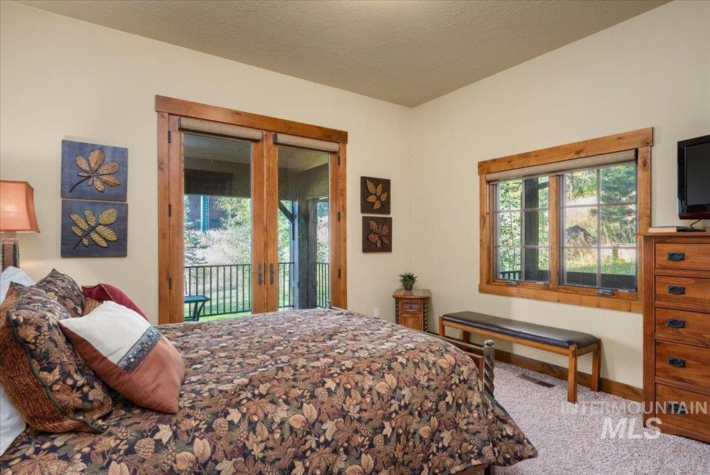 516 Whitewater Dr, Donnelly, ID 83615 photo 22