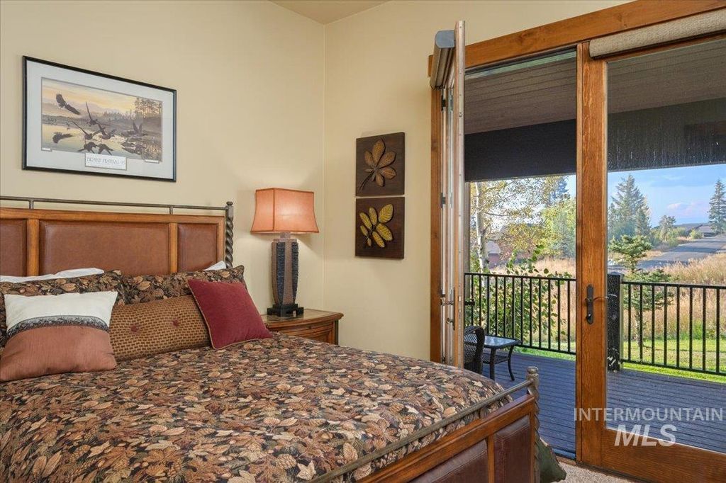 516 Whitewater Dr, Donnelly, ID 83615 photo 23