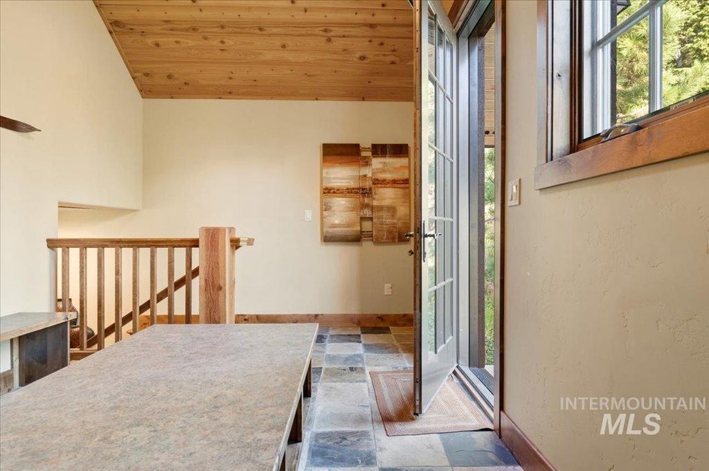 516 Whitewater Dr, Donnelly, ID 83615 photo 27