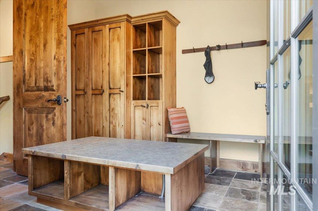 516 Whitewater Dr, Donnelly, ID 83615 photo 29