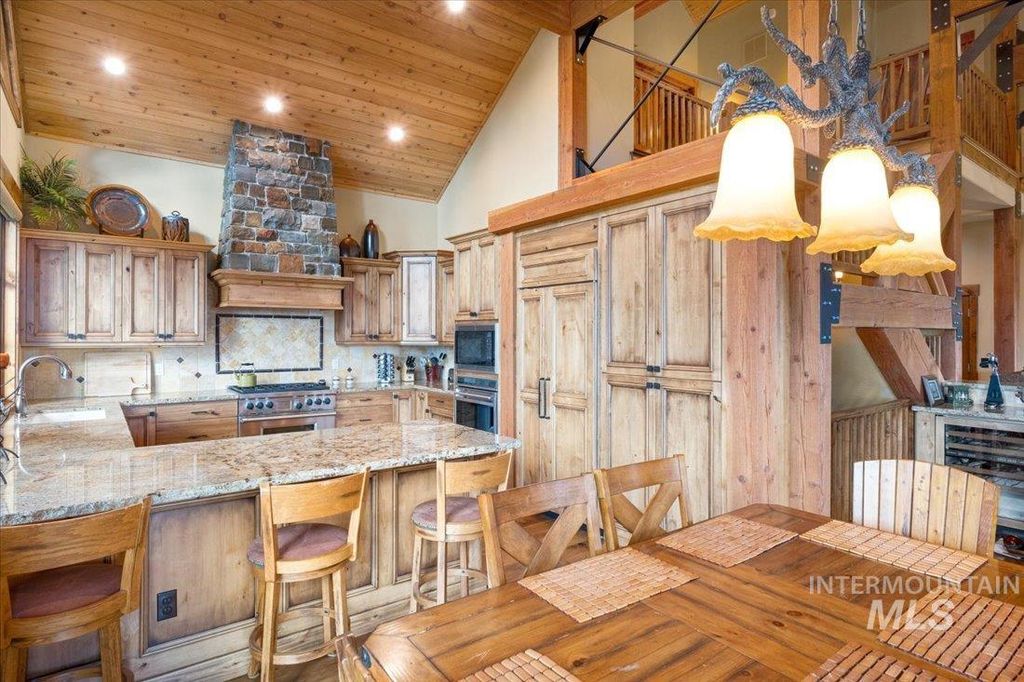 516 Whitewater Dr, Donnelly, ID 83615 photo 8