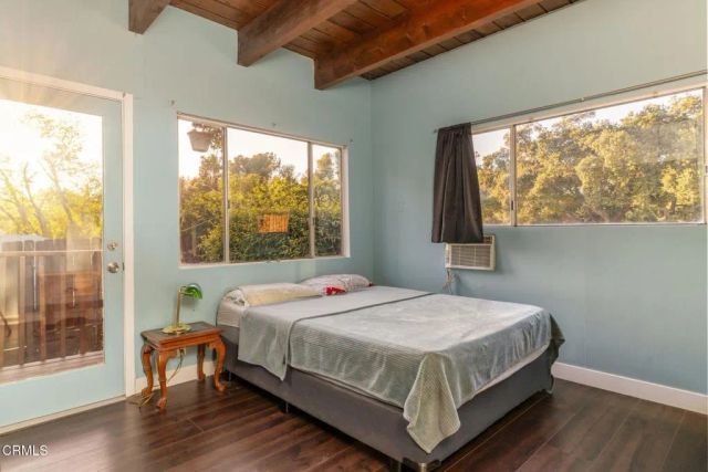 9900 Sunland Boulevard, Los Angeles, CA 91040
