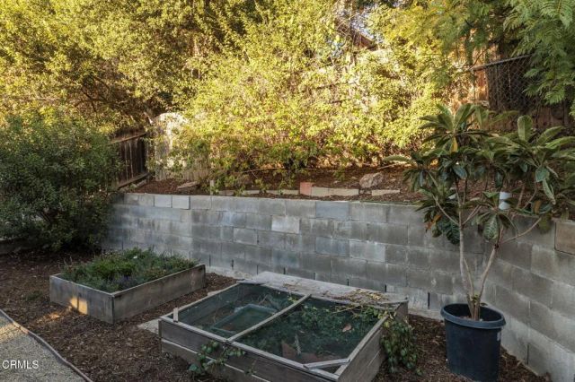 9900 Sunland Boulevard, Los Angeles, CA 91040