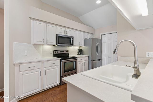 8 Bay Tree Court W, St. Simons Island, GA 31522