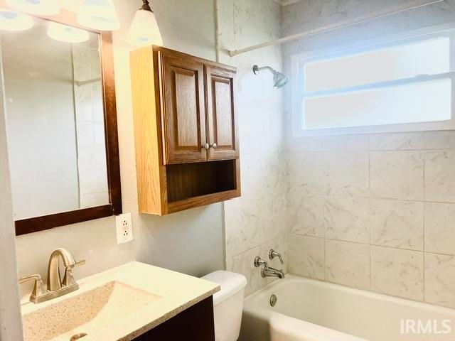 714 W Berkeley Avenue, Evansville, IN 47710