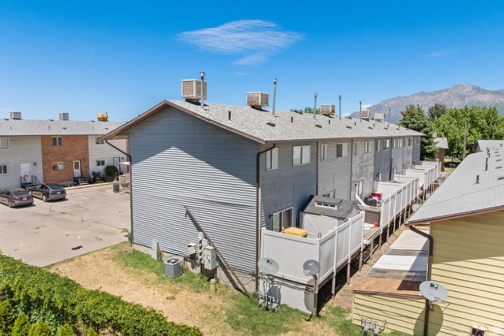 Image 24 of property listing at 1325 S LINCOLN AVE ST #70, Ogden, UT 84404