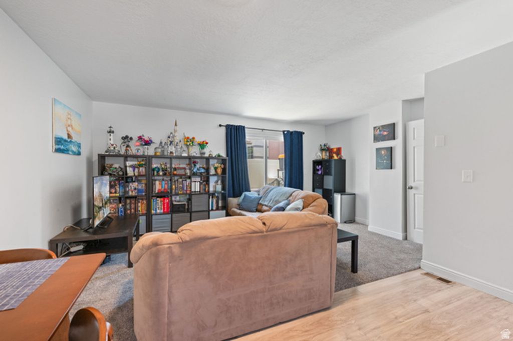 Image 4 of property listing at 1325 S LINCOLN AVE ST #70, Ogden, UT 84404