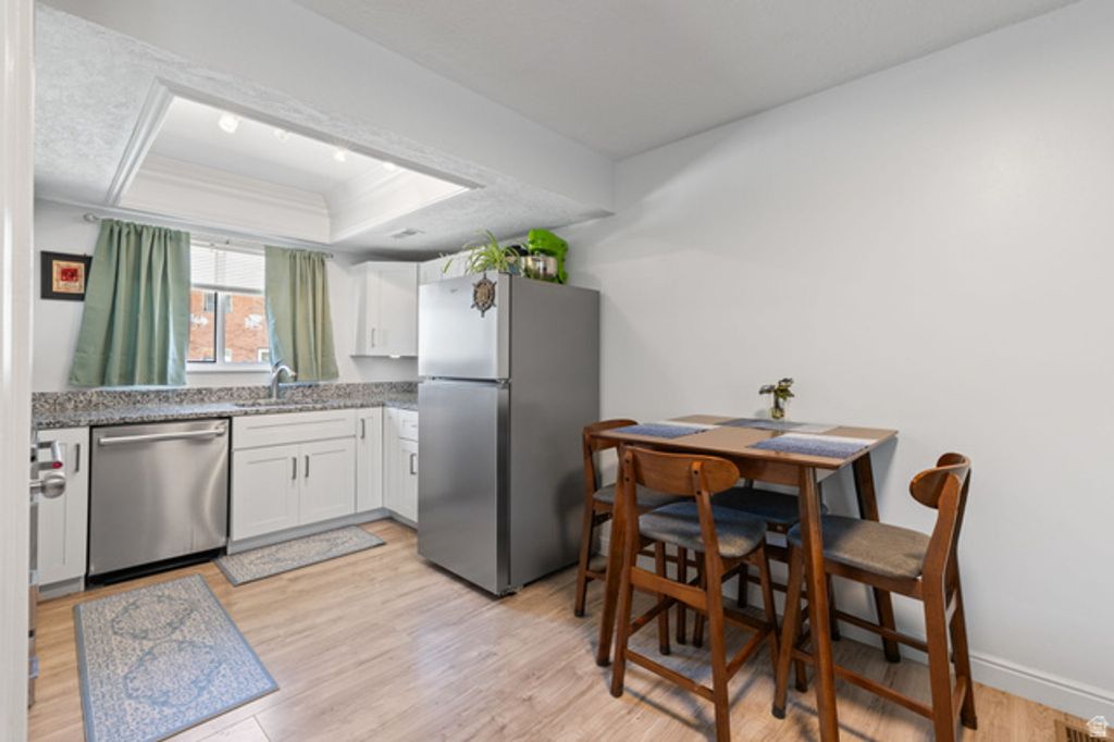 Image 5 of property listing at 1325 S LINCOLN AVE ST #70, Ogden, UT 84404