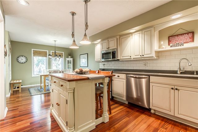 3 Colonial Circle, Perinton, NY 14450