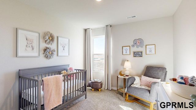 11989 S 114th Avenue, Papillion, NE 68046