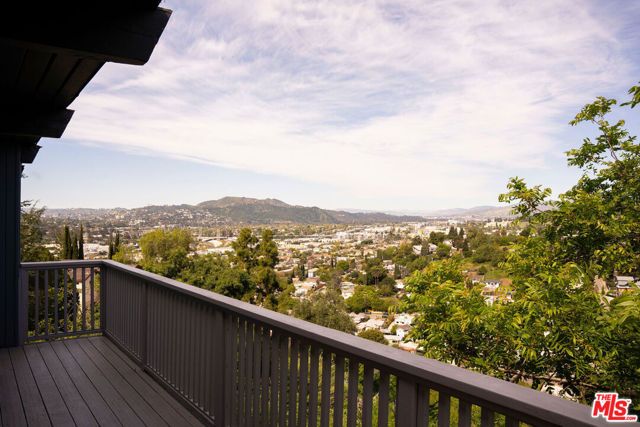 1863 Burnell Drive, Los Angeles, CA 90065