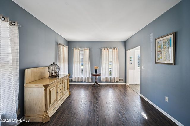 5 Forest View Drive, Bayville, NJ 08721