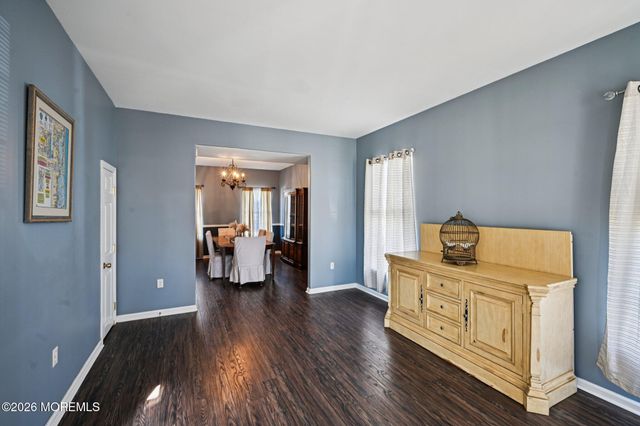5 Forest View Drive, Bayville, NJ 08721