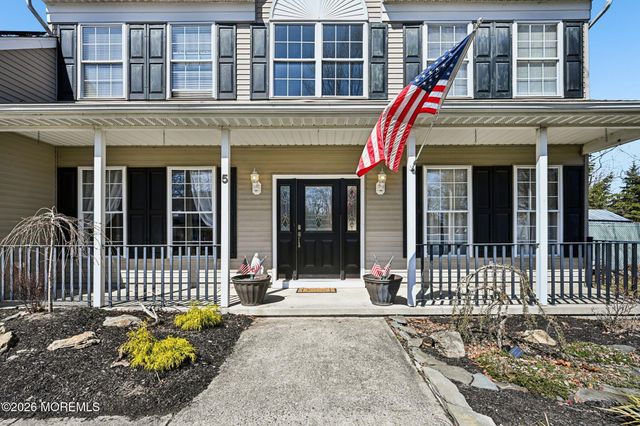 5 Forest View Drive, Bayville, NJ 08721