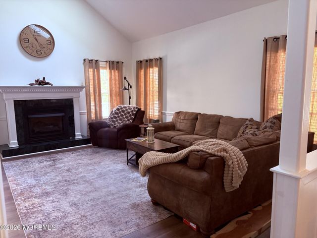 5 Forest View Drive, Bayville, NJ 08721