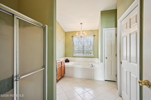 5 Forest View Drive, Bayville, NJ 08721