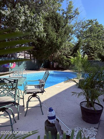 5 Forest View Drive, Bayville, NJ 08721