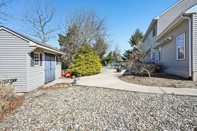 5 Forest View Drive, Bayville, NJ 08721