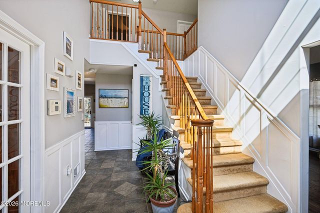 5 Forest View Drive, Bayville, NJ 08721