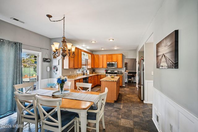 5 Forest View Drive, Bayville, NJ 08721