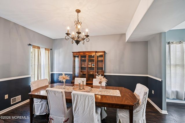 5 Forest View Drive, Bayville, NJ 08721