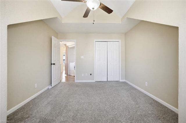 302 Bridge XING, Yorktown, VA 23692