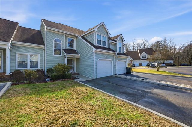 302 Bridge XING, Yorktown, VA 23692