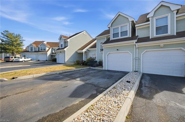 302 Bridge XING, Yorktown, VA 23692