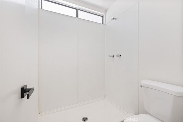 7550 Zombar 11, Van Nuys, CA 91406