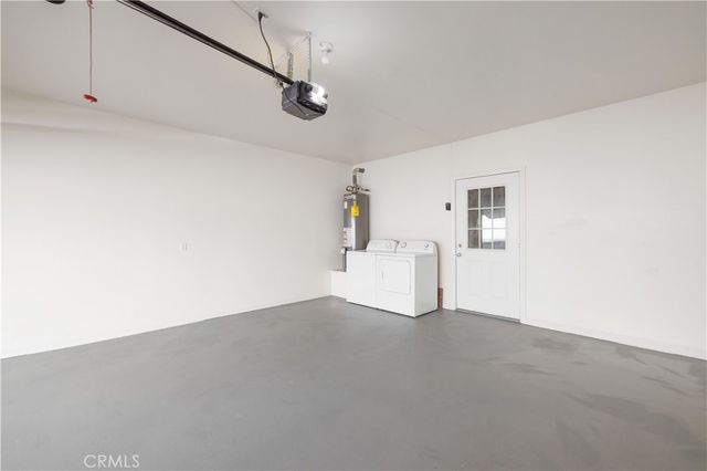 7550 Zombar 11, Van Nuys, CA 91406