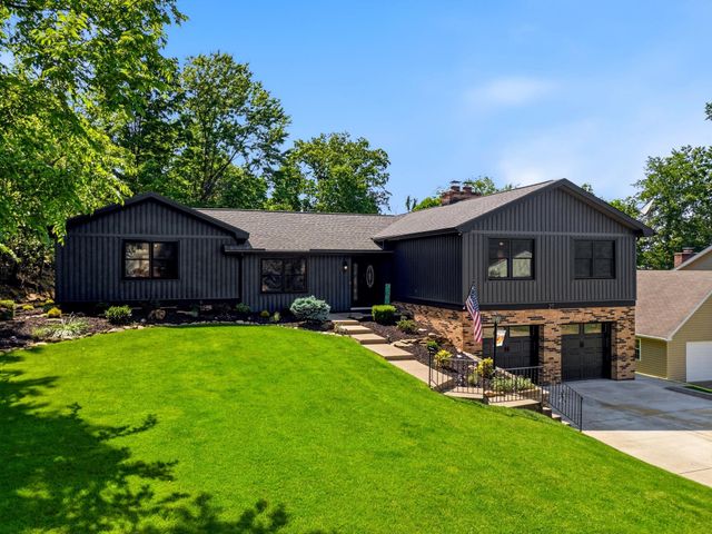 27 Hickory Drive, Barboursville, WV 25504