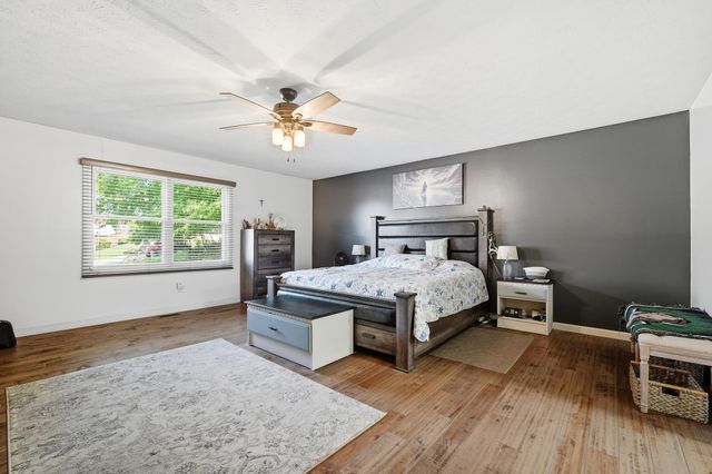 27 Hickory Drive, Barboursville, WV 25504