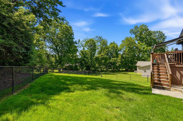 27 Hickory Drive, Barboursville, WV 25504