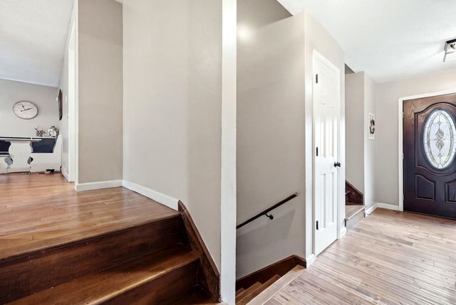 27 Hickory Drive, Barboursville, WV 25504