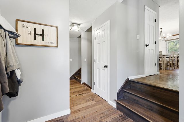 27 Hickory Drive, Barboursville, WV 25504