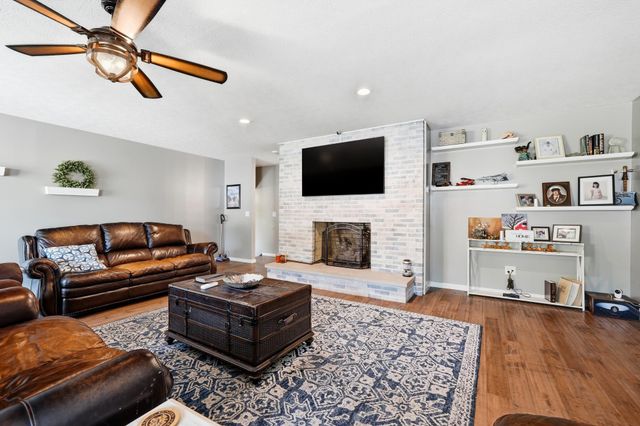 27 Hickory Drive, Barboursville, WV 25504