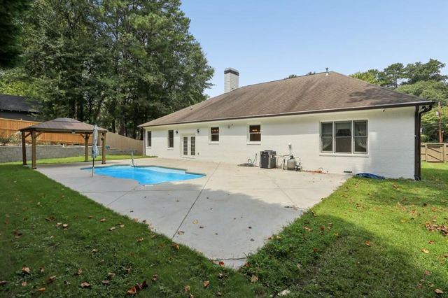1425 Pineway Drive NE, Atlanta, GA 30329