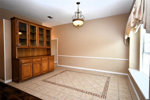 2906 Kingswood Drive, Garland, TX 75040