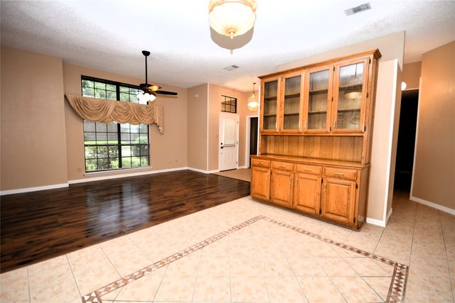 2906 Kingswood Drive, Garland, TX 75040