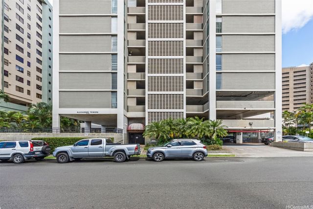 1226 Alexander Street 501, Honolulu, HI 96826