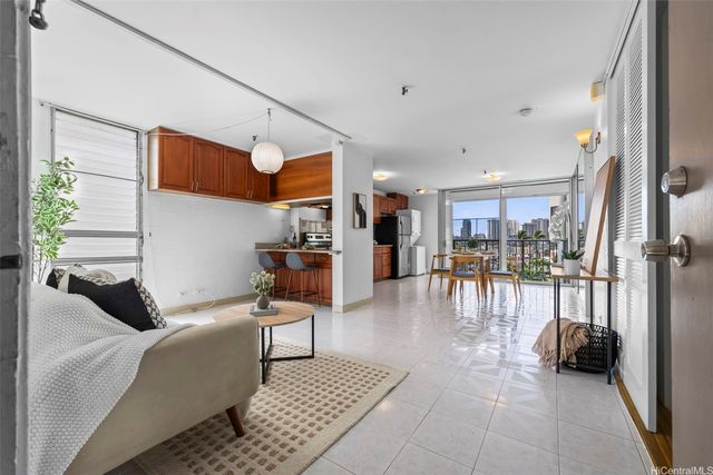 1226 Alexander Street 501, Honolulu, HI 96826
