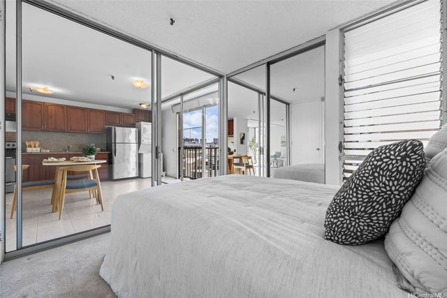 1226 Alexander Street 501, Honolulu, HI 96826