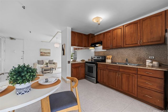 1226 Alexander Street 501, Honolulu, HI 96826
