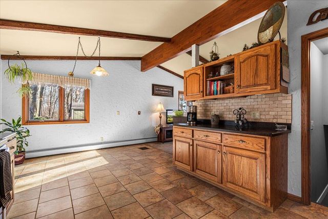 295 Hartford ROAD, Slinger, WI 53086