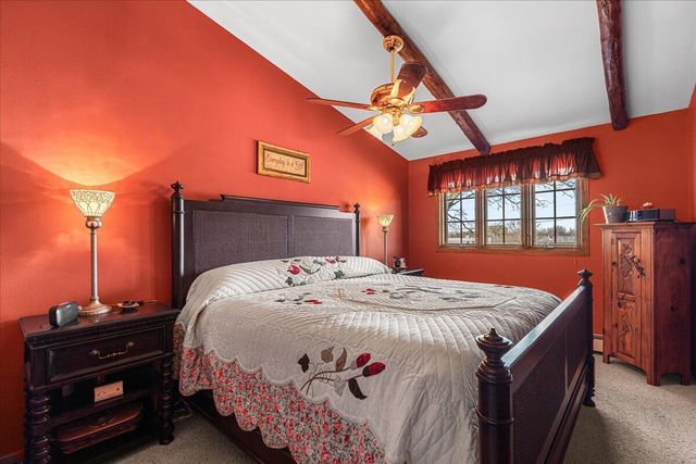 295 Hartford ROAD, Slinger, WI 53086