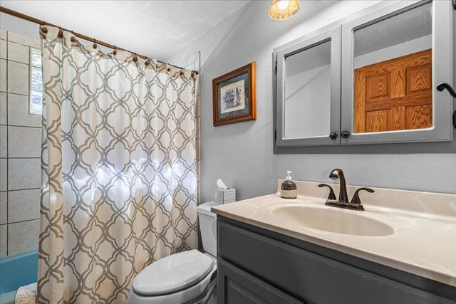 295 Hartford ROAD, Slinger, WI 53086