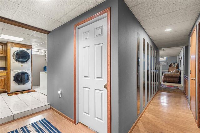 295 Hartford ROAD, Slinger, WI 53086