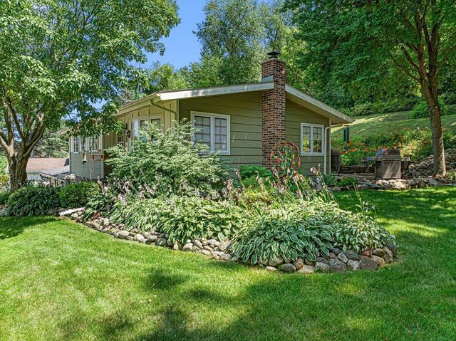 295 Hartford ROAD, Slinger, WI 53086